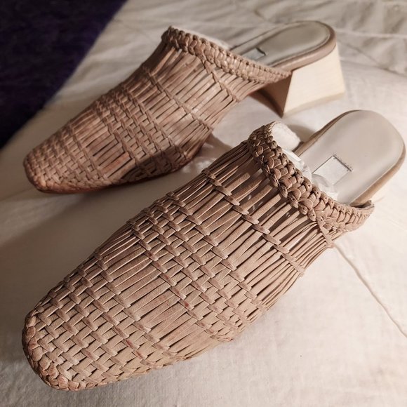 NIB Miista Araxie parchment mule, size 38 (7.5) - Picture 3 of 8